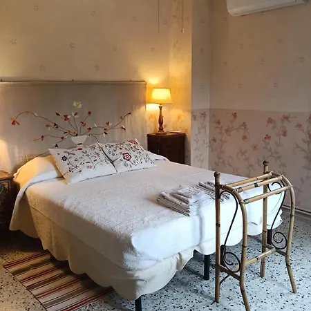 住宿加早餐酒店 Viadelcampo 3*